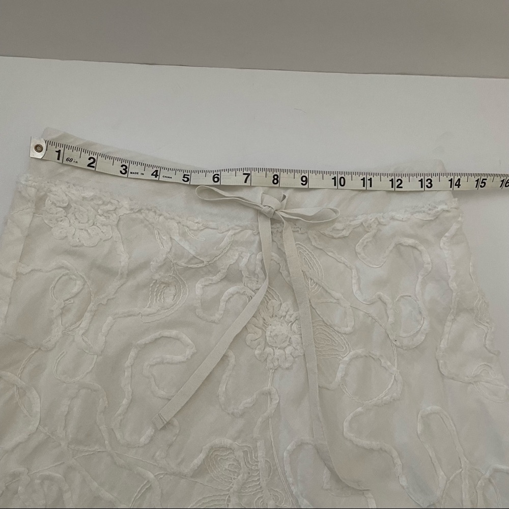 Max Studio White A line Skirt with embroidery Size XS - Picture 7 of 10